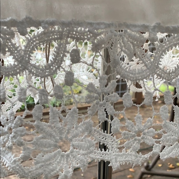 ⭐️SALE⭐️ 🎉HP🎉Gorgeous White Lace Blouse NWOT - Picture 5 of 8